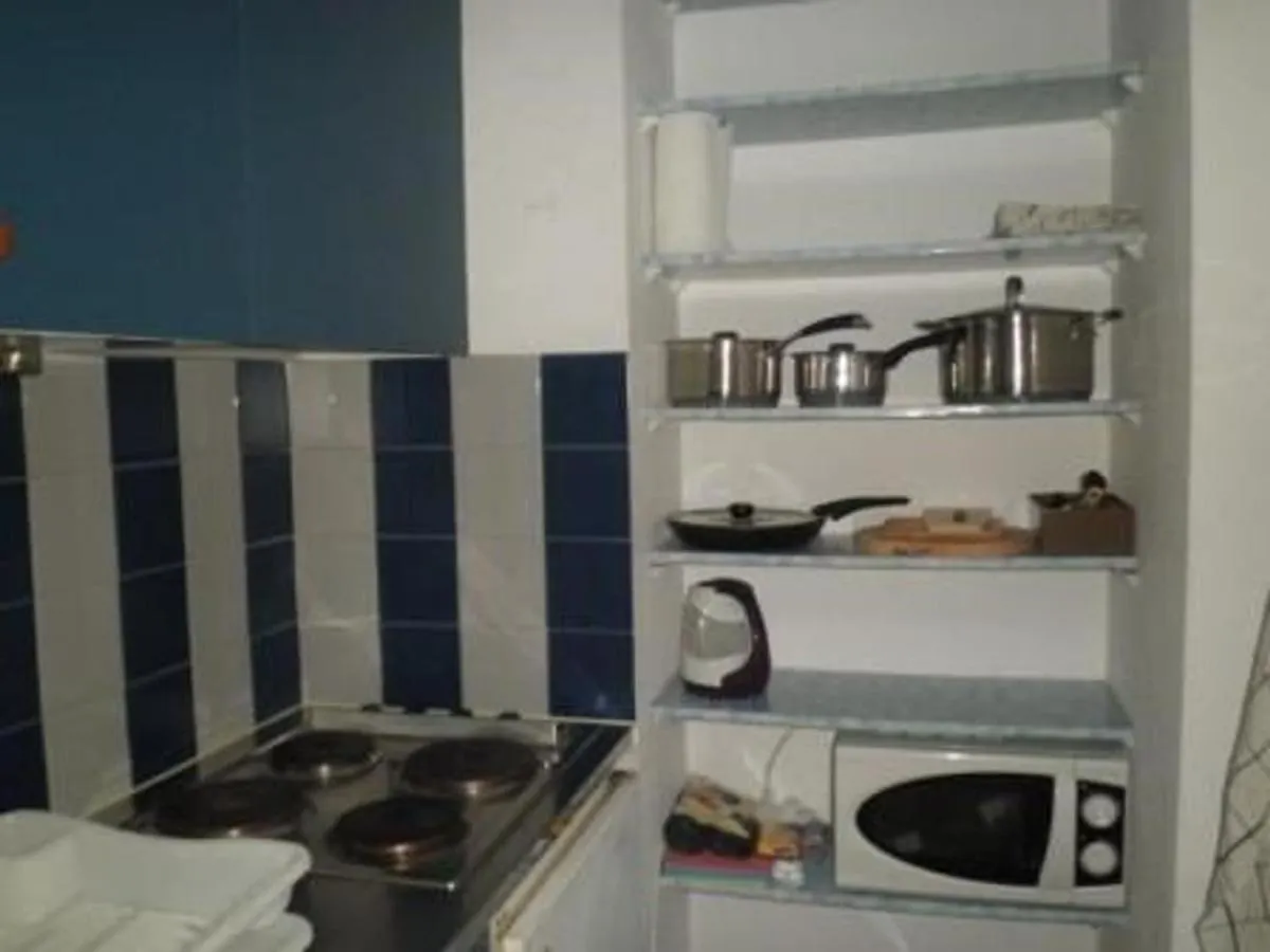 Studio Cabine A 200M De Port Frejus, Plage, Commerces, Terrasse, 4 Couchages, Menage Inclus - Fr-1-226A-31 0*, Frejus